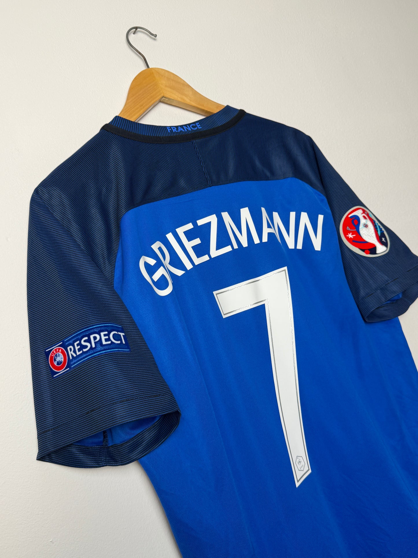 Antoine Griezmann France 2016 Euro home football shirt (L)