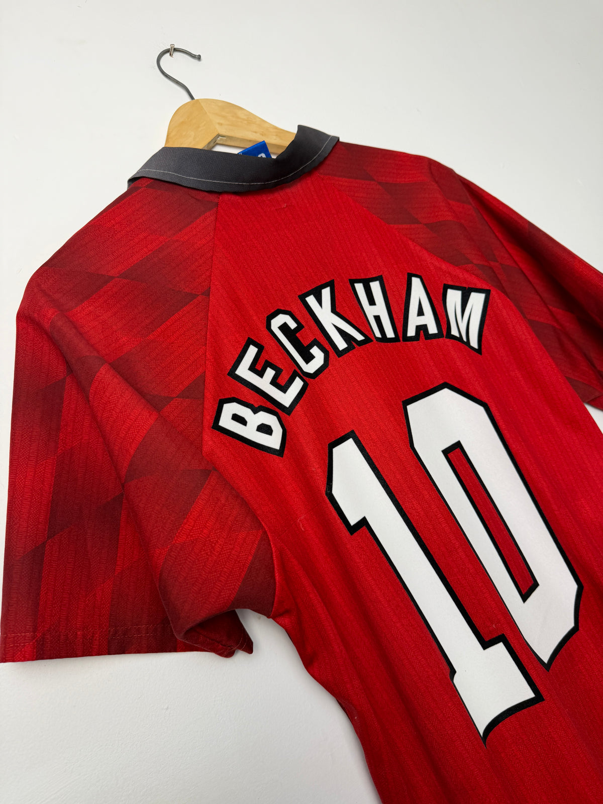 David Beckham Manchester United 1996-98 home football shirt (M)
