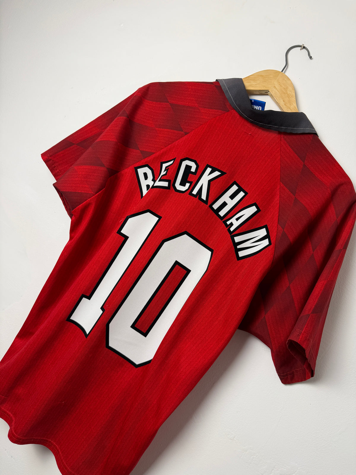 David Beckham Manchester United 1996-98 home football shirt (M)