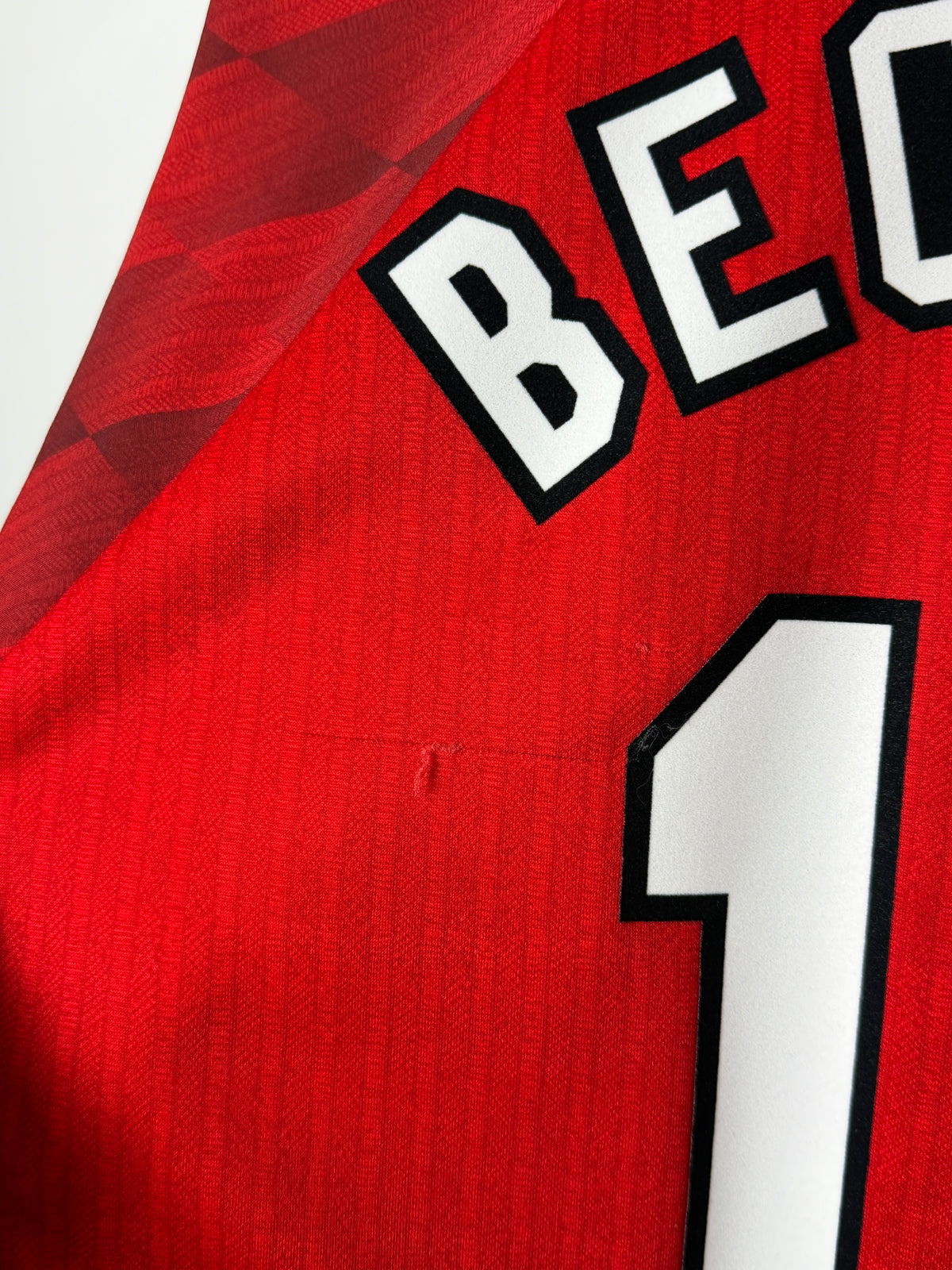David Beckham Manchester United 1996-98 home football shirt (M)