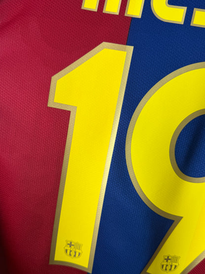 Lionel Messi FC Barcelona 2007-08 home football shirt (M)