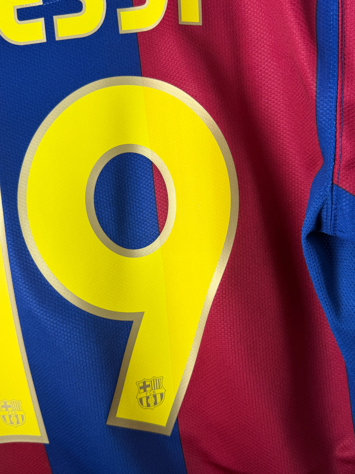 Lionel Messi FC Barcelona 2007-08 home football shirt (M)