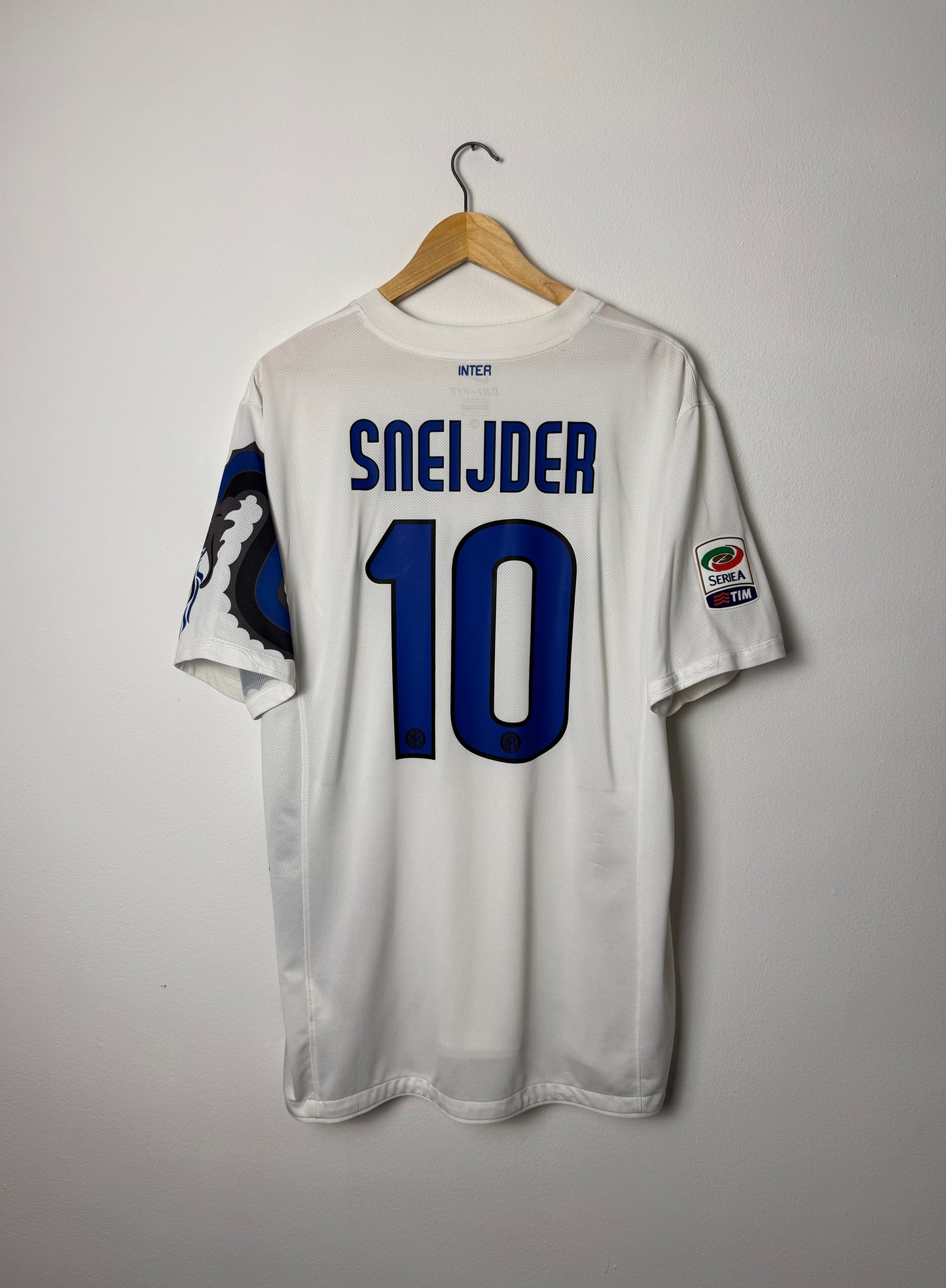 Wesley Sneijder Inter Milan 2010-11 away football shirt (XL)