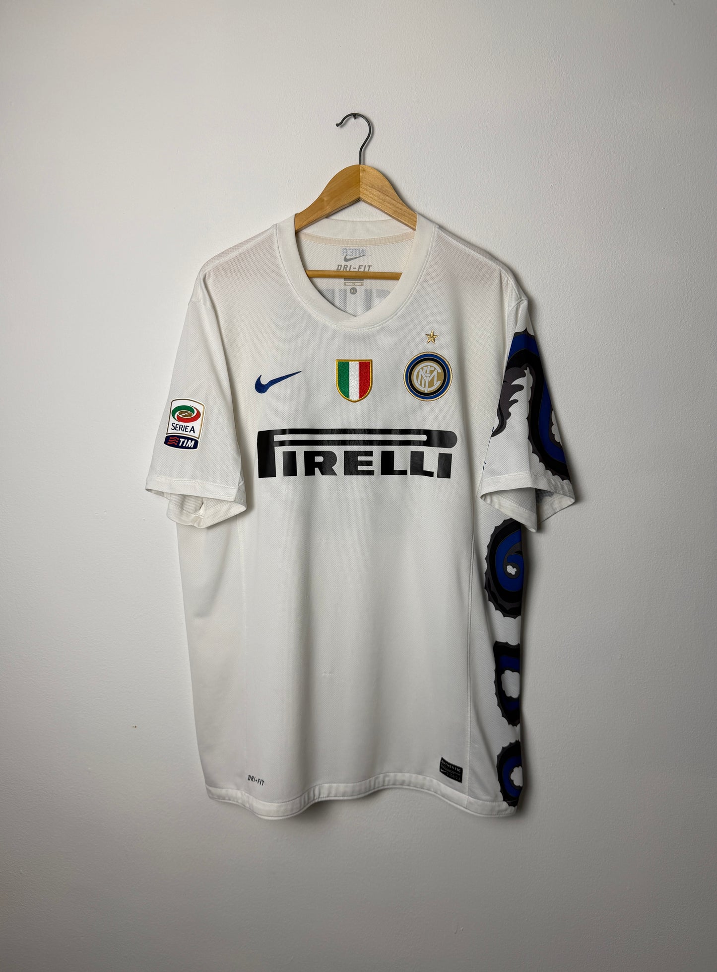 Wesley Sneijder Inter Milan 2010-11 away football shirt (XL)