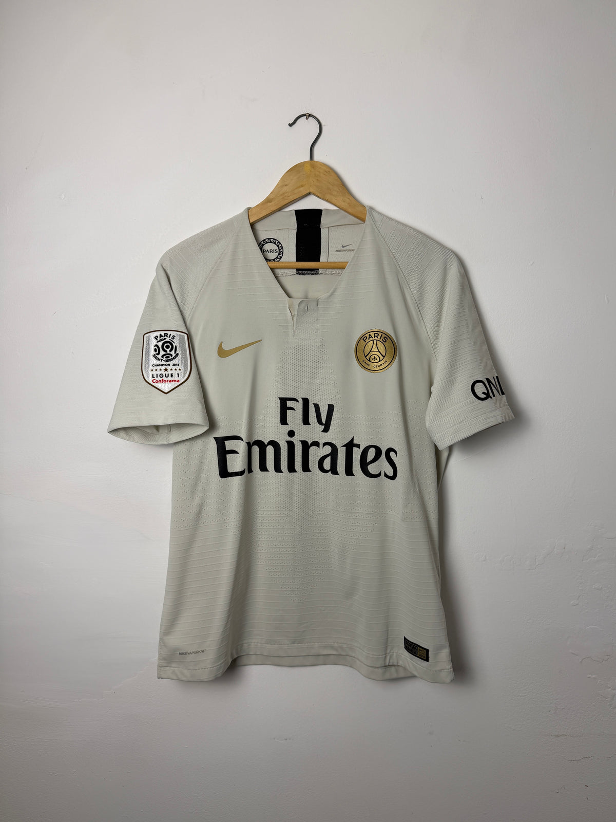 Neymar JR PSG 2018-19 away VAPORKNIT football shirt (M)