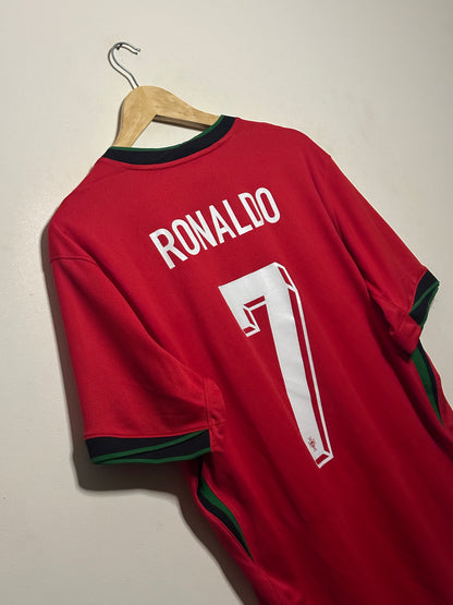 Cristiano Ronaldo Portugal 2024 Euro home football shirt (L)