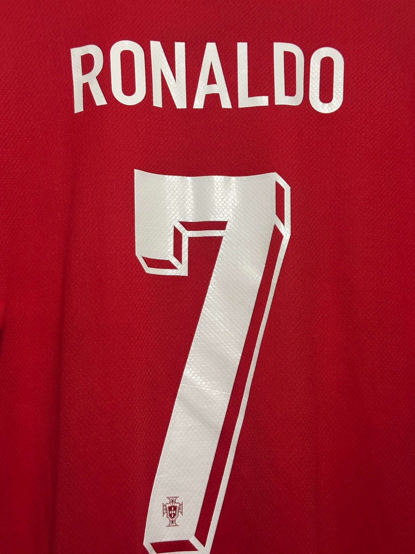 Cristiano Ronaldo Portugal 2024 Euro home football shirt (L)