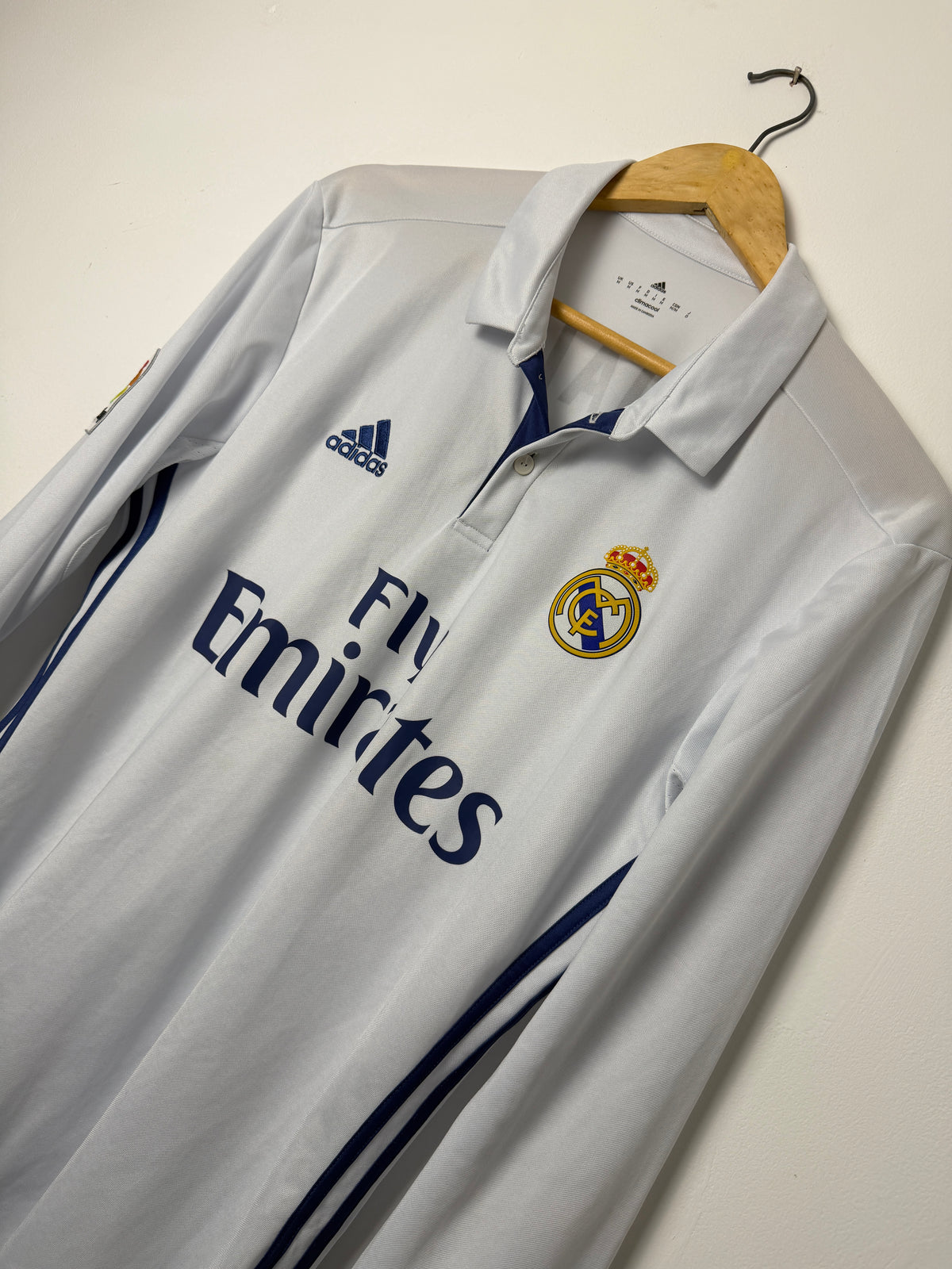 Cristiano Ronaldo Real Madrid CF 2016-17 long sleeve home football shirt (M)