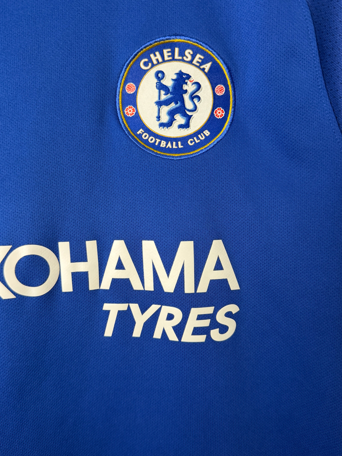 Eden Hazard Chelsea FC 2017-18 home football shirt (M)