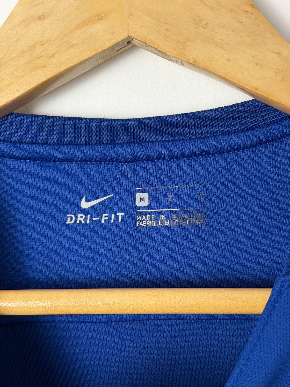 Eden Hazard Chelsea FC 2017-18 home football shirt (M)