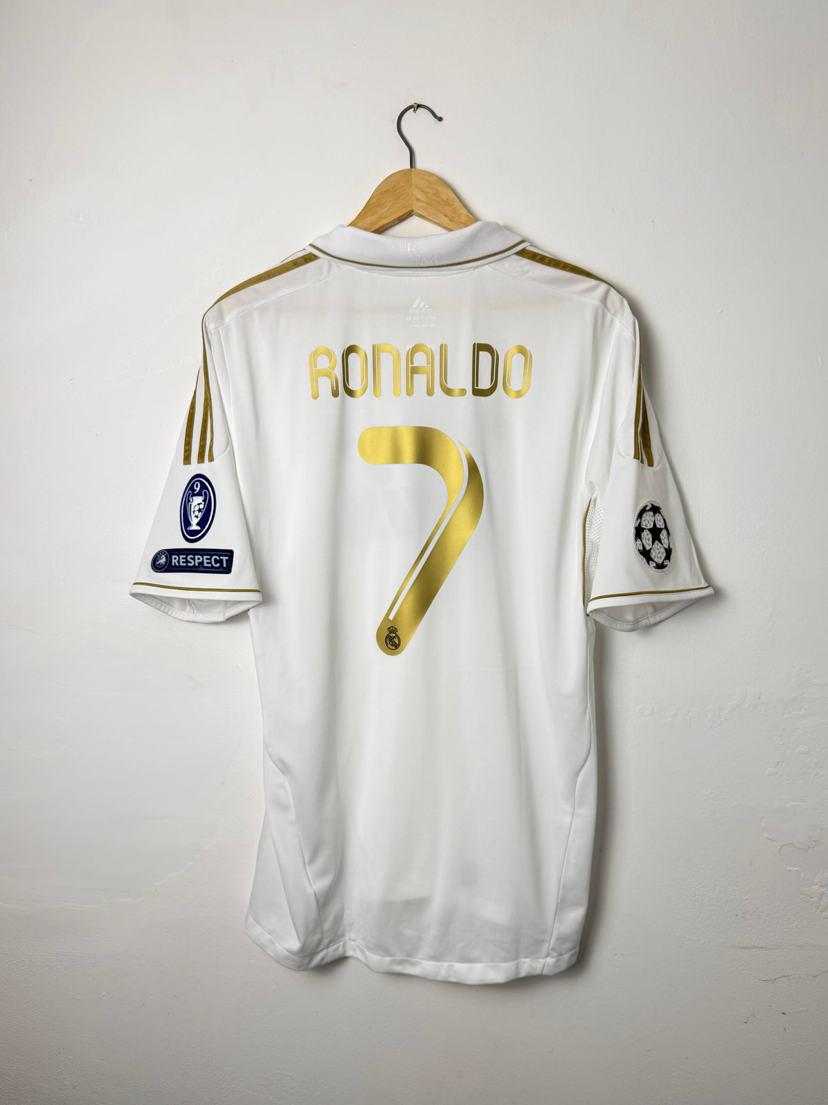 Cristiano Ronaldo Real Madrid CF 2011-12 home football shirt (L)
