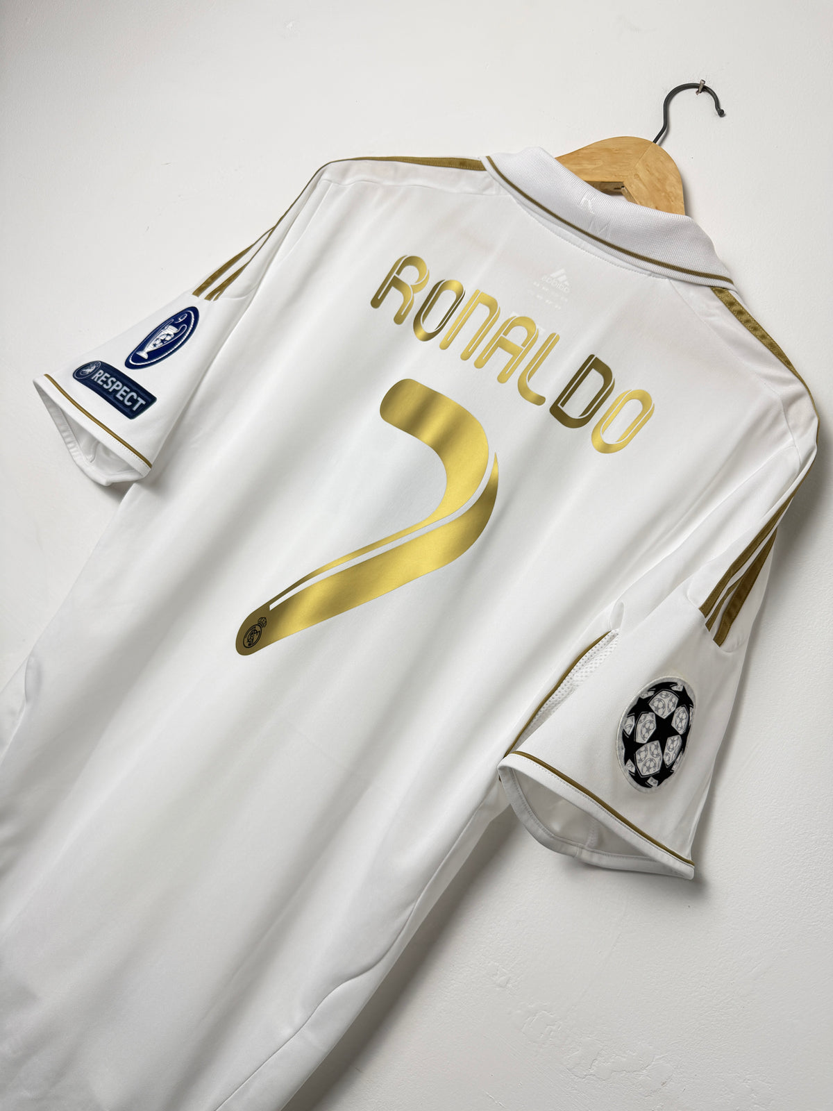 Cristiano Ronaldo Real Madrid CF 2011-12 home football shirt (L)