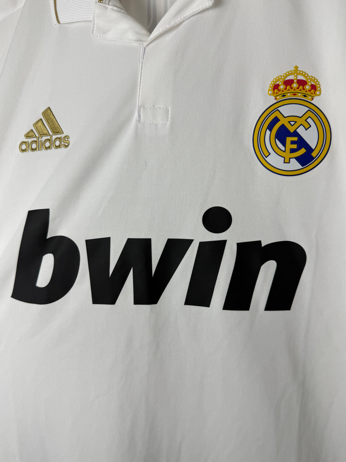 Cristiano Ronaldo Real Madrid CF 2011-12 home football shirt (L)