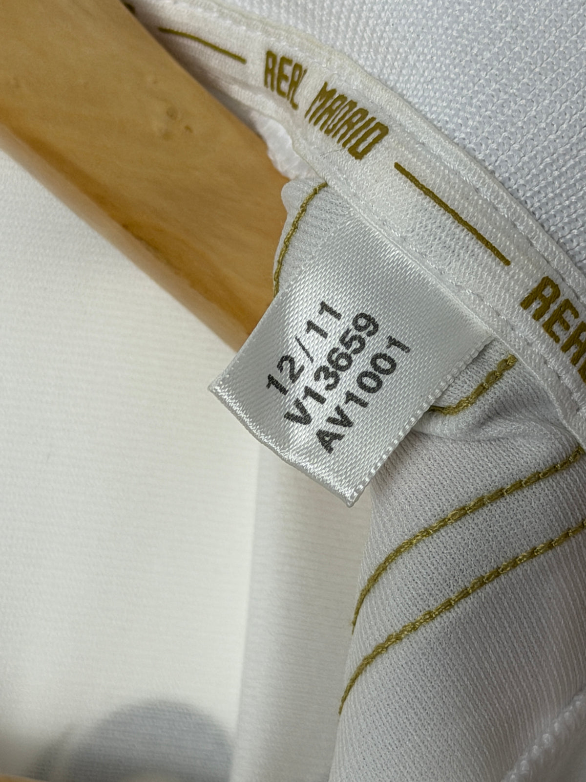 Cristiano Ronaldo Real Madrid CF 2011-12 home football shirt (L)