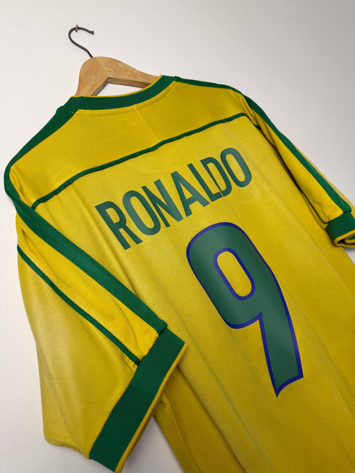 Ronaldo Nazario Brazil 1998 home football shirt (L)