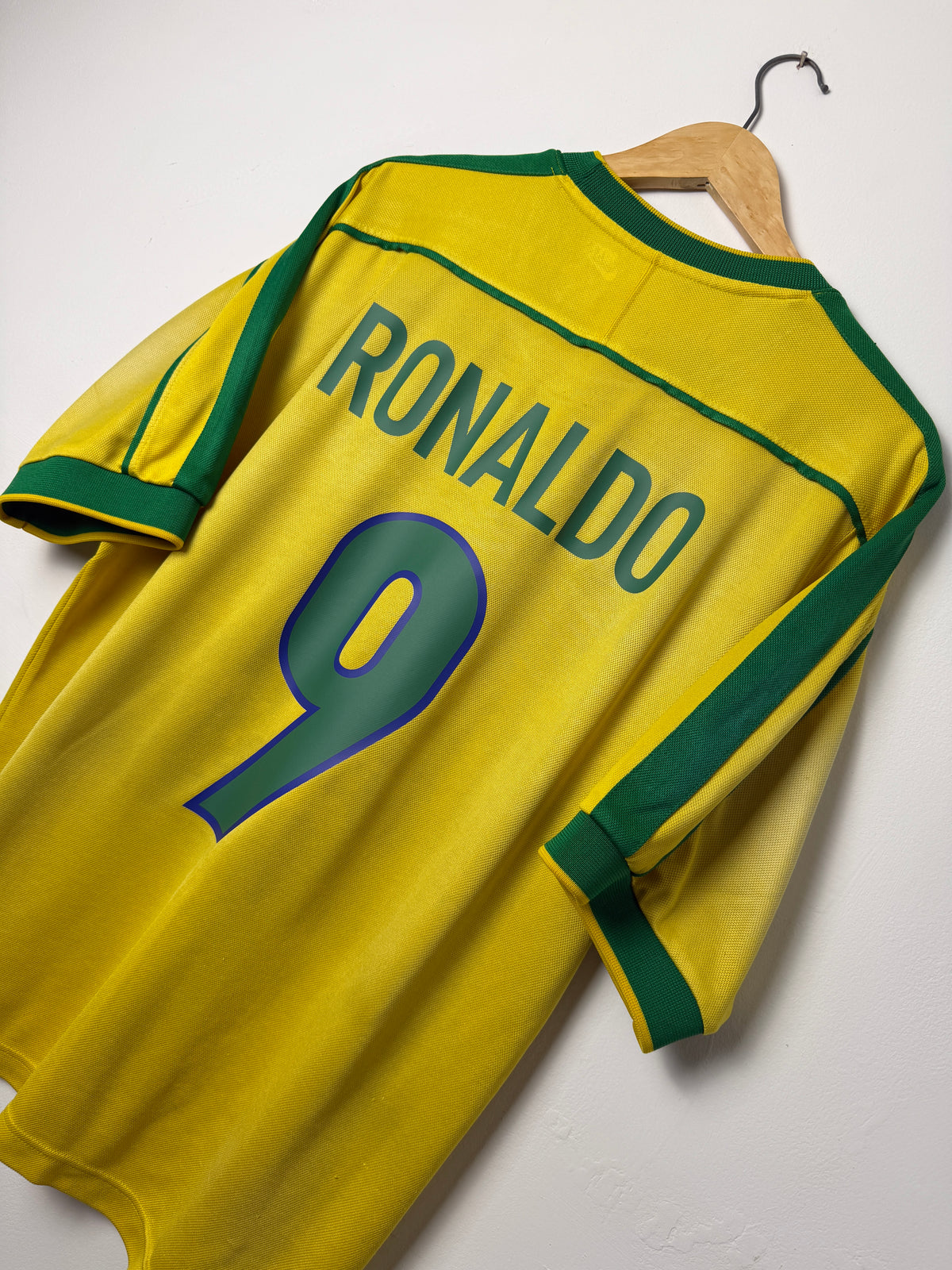 Ronaldo Nazario Brazil 1998 home football shirt (L)