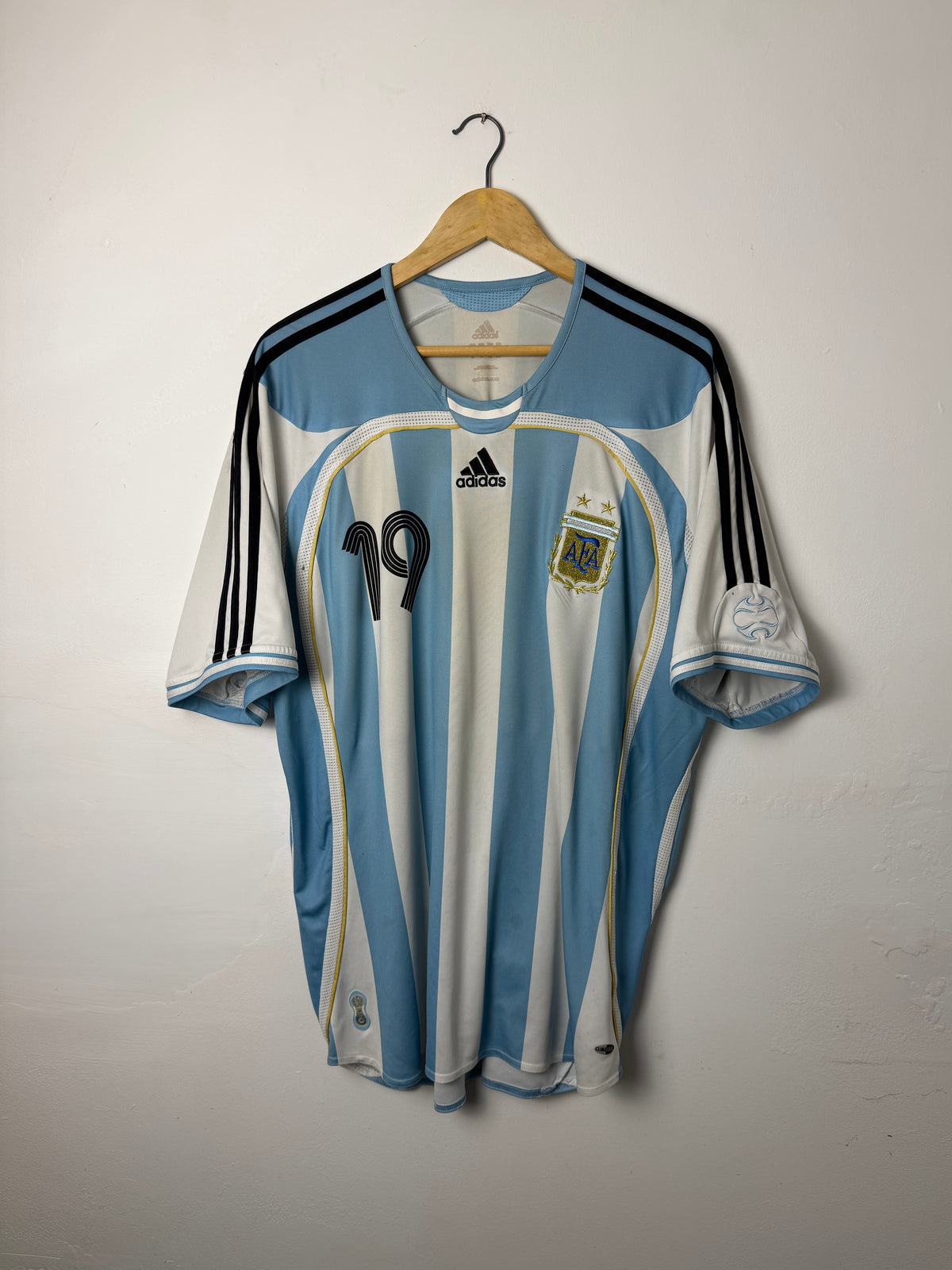 Lionel Messi Argentina 2006 home football shirt (XL)