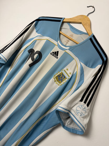 Lionel Messi Argentina 2006 home football shirt (XL)
