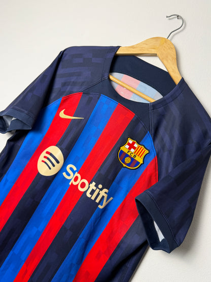 Robert Lewandowski FC Barcelona 2022-23 home football shirt (M)