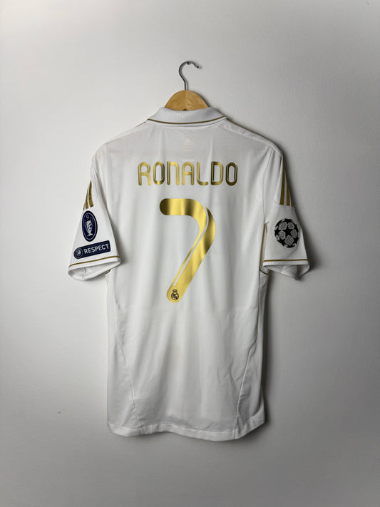 Cristiano Ronaldo Real Madrid CF 2011-12 home football shirt (M)