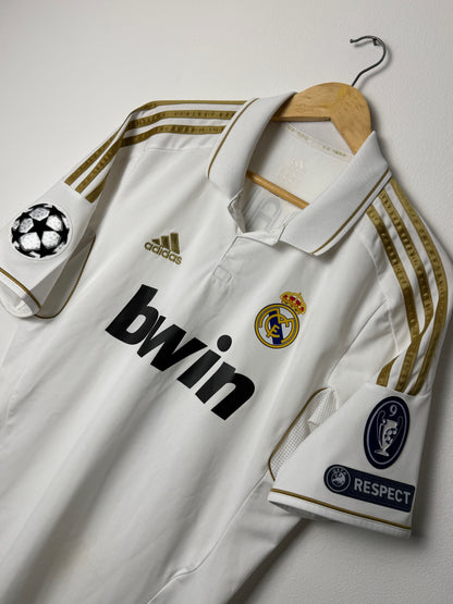 Cristiano Ronaldo Real Madrid CF 2011-12 home football shirt (M)