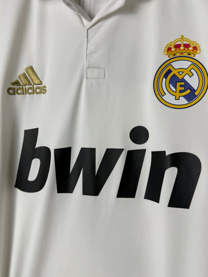Cristiano Ronaldo Real Madrid CF 2011-12 home football shirt (M)