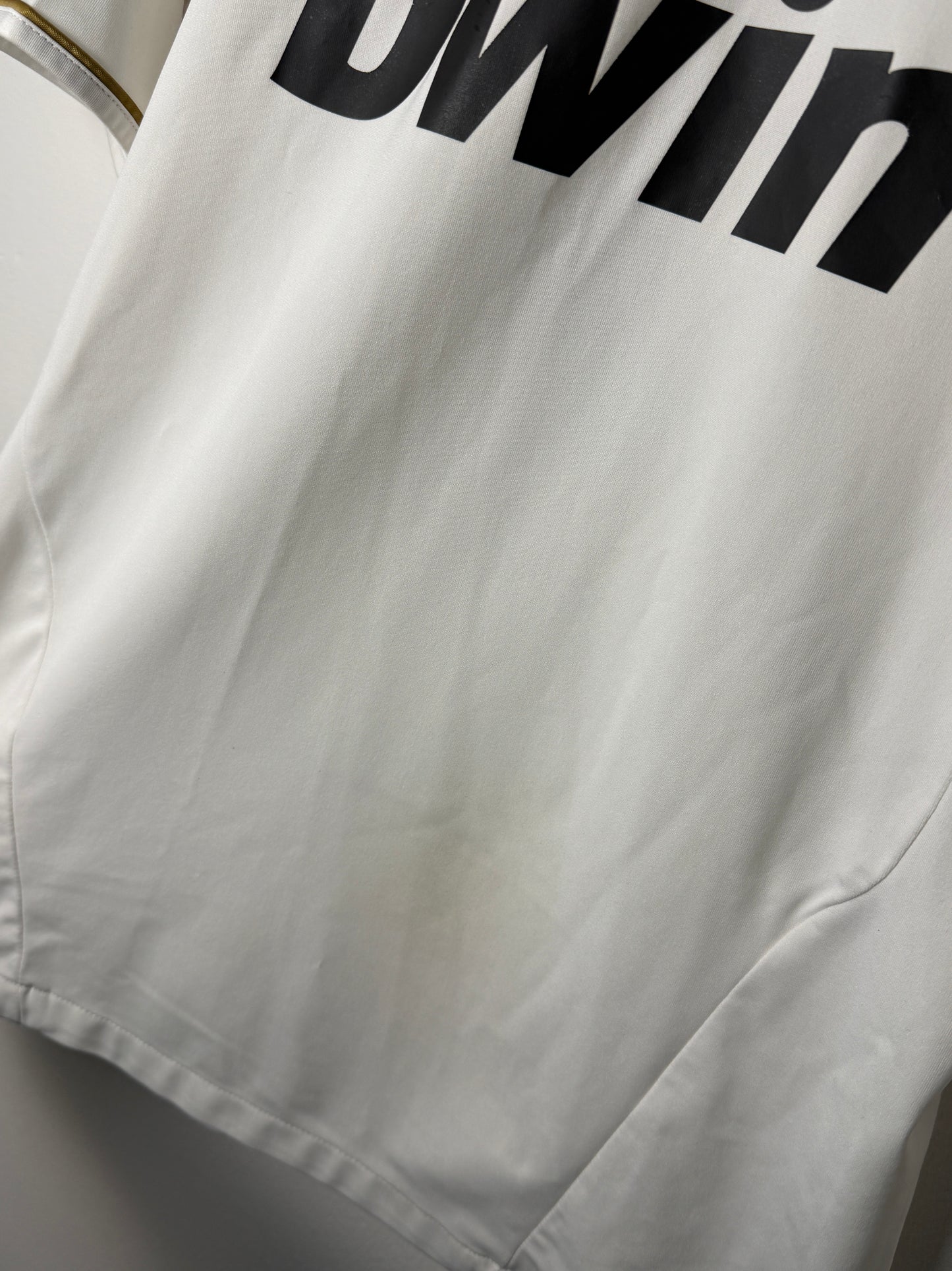 Cristiano Ronaldo Real Madrid CF 2011-12 home football shirt (M)