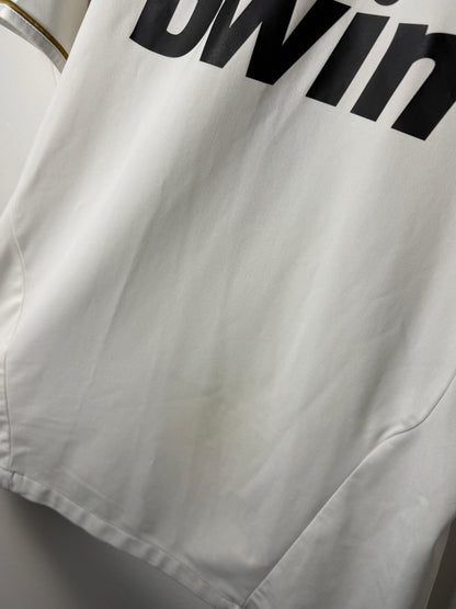 Cristiano Ronaldo Real Madrid CF 2011-12 home football shirt (M)