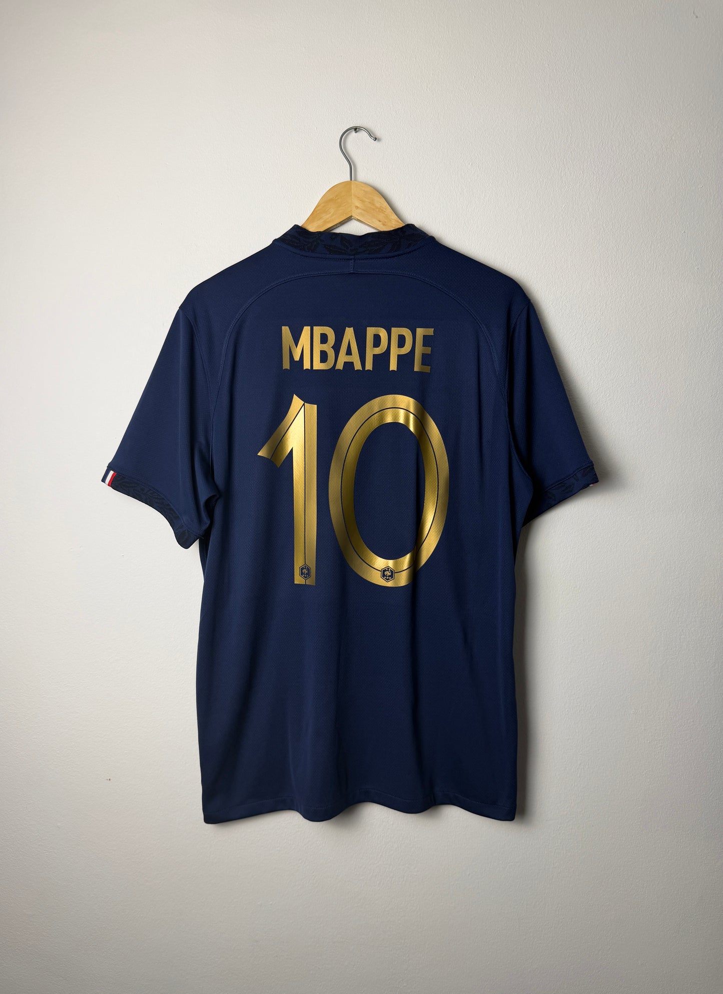 Kylian Mbappe France 2022 home football shirt (L)