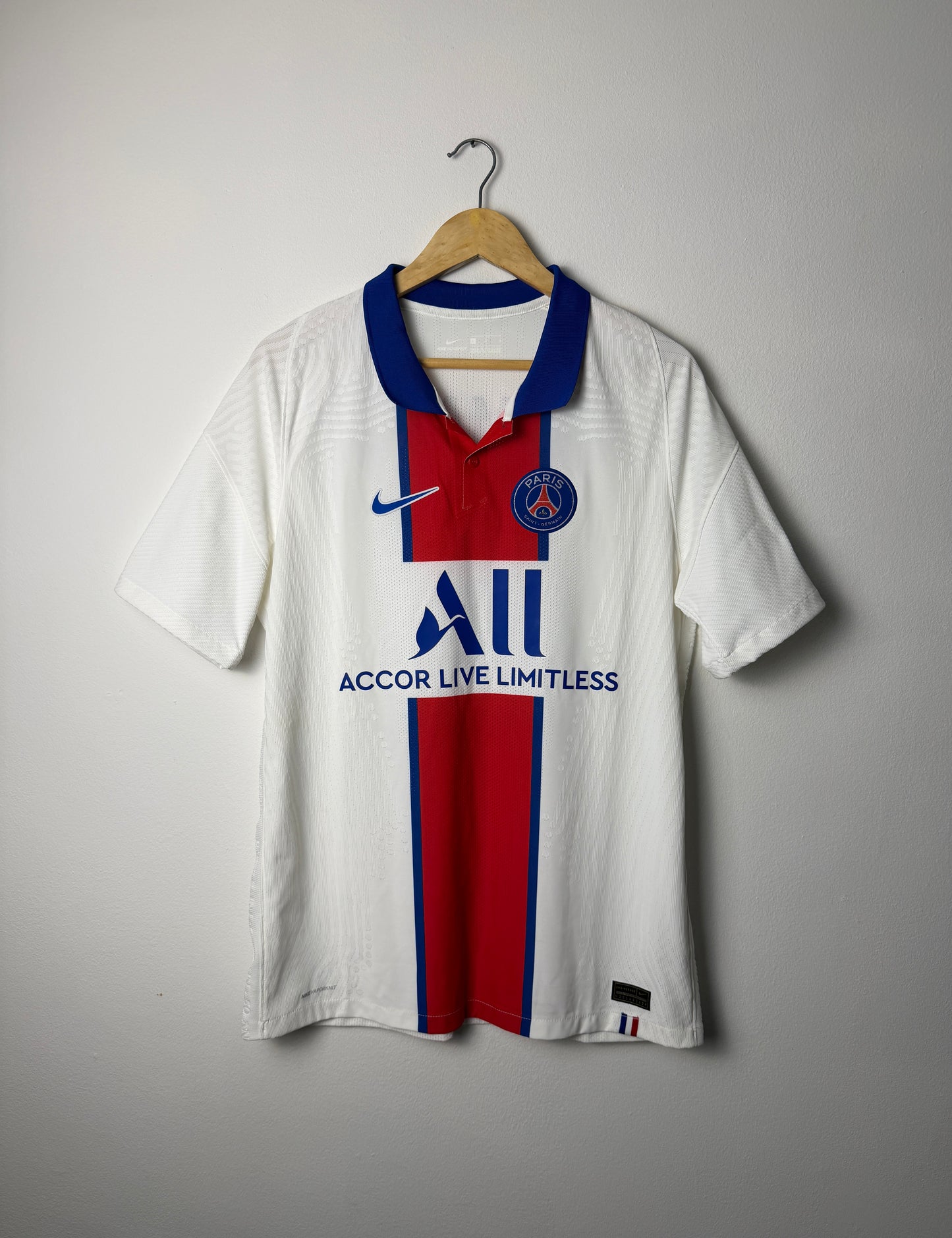 Neymar JR 2020-21 PSG away football shirt (L)