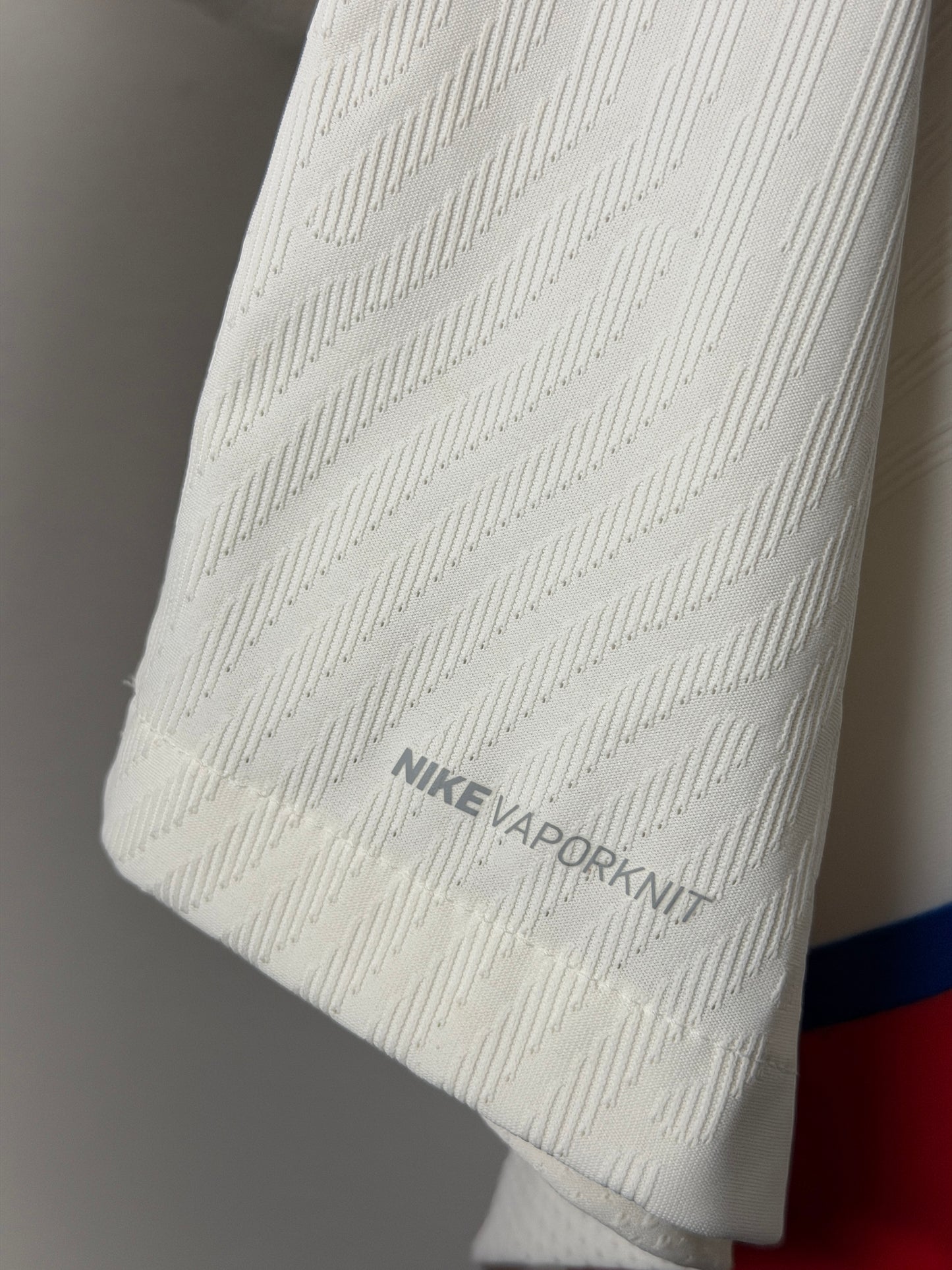 Neymar JR 2020-21 PSG away football shirt (L)