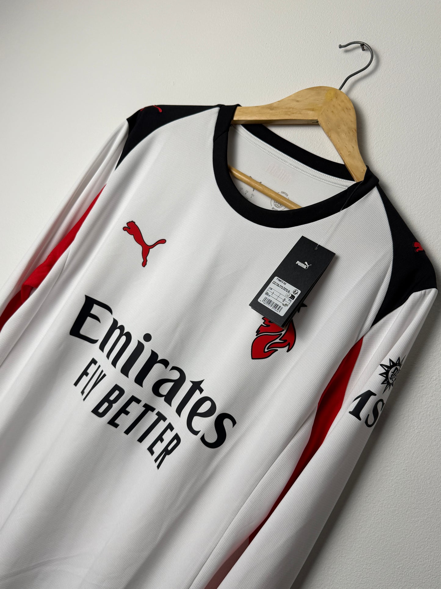 Christian Pulisic AC Milan 2025-26 long sleeve away football shirt (L)