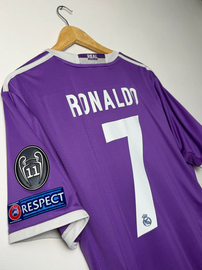 Cristiano Ronaldo Real Madrid CF 2016-17 away football shirt (XL)