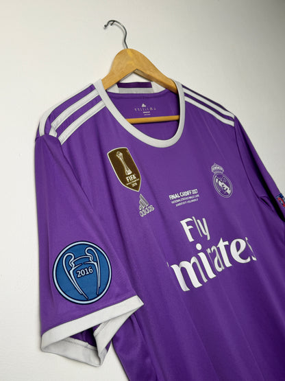 Cristiano Ronaldo Real Madrid CF 2016-17 away football shirt (XL)