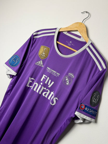 Cristiano Ronaldo Real Madrid CF 2016-17 away football shirt (XL)