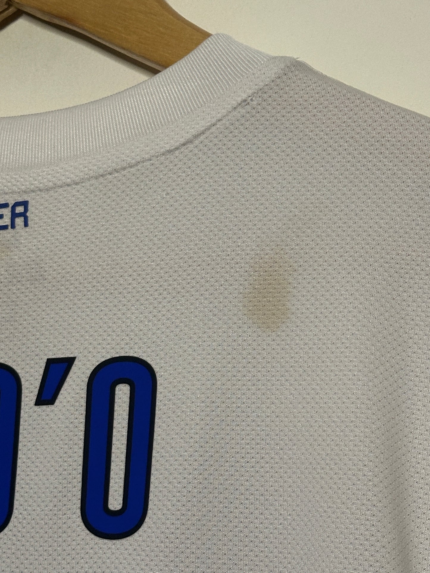 Samuel Eto'o Inter Milan 2010-11 away football shirt (M)