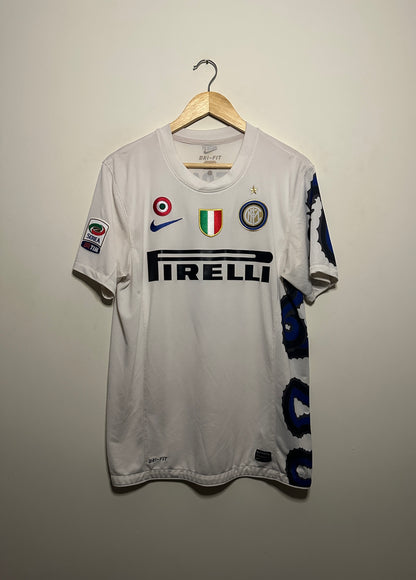 Samuel Eto'o Inter Milan 2010-11 away football shirt (M)
