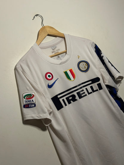Samuel Eto'o Inter Milan 2010-11 away football shirt (M)