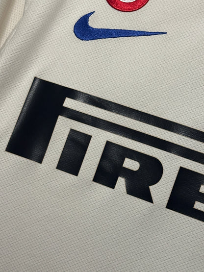 Samuel Eto'o Inter Milan 2010-11 away football shirt (M)