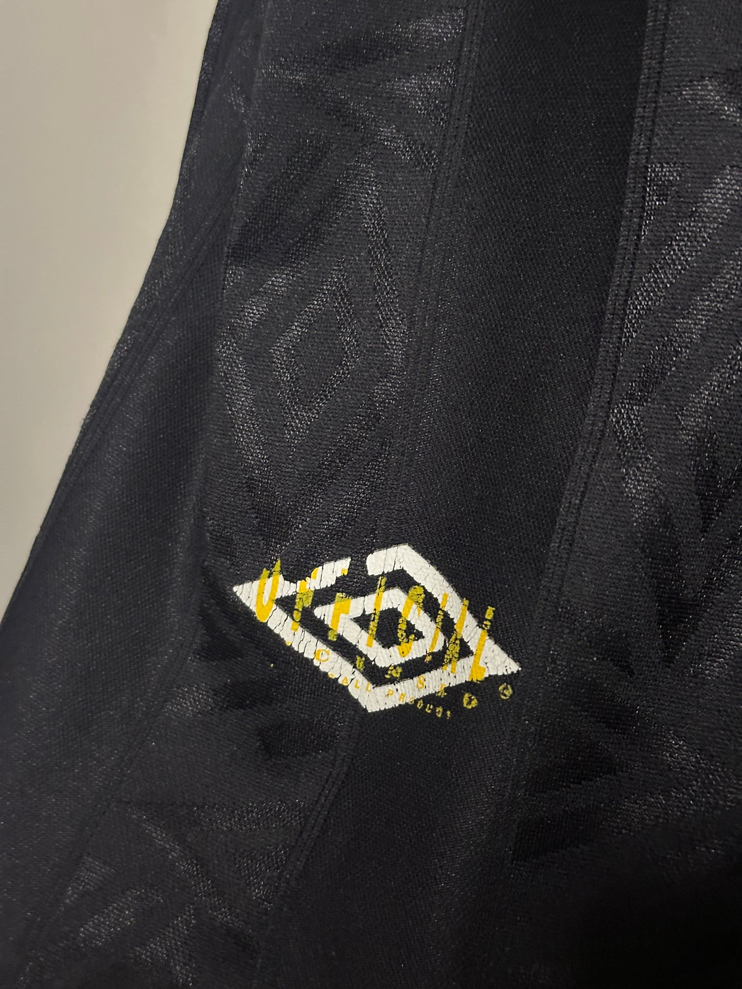 Eric Cantona Manchester United 1993-95 away football shirt (M)