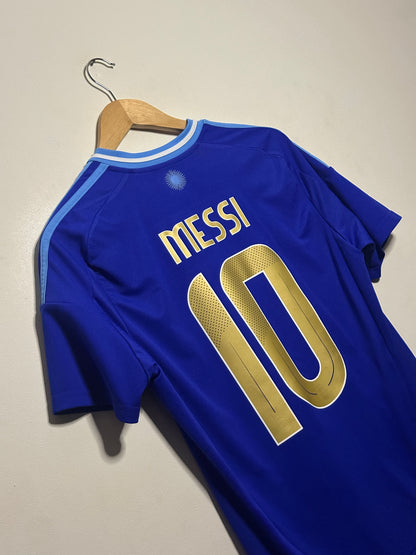 Lionel Messi Argentina 2024 away football shirt (M)