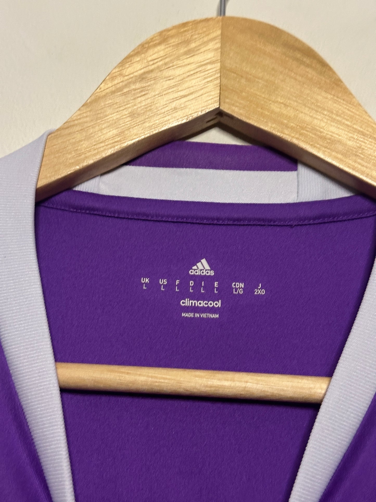 Cristiano Ronaldo Real Madrid CF 2016-17 away football shirt (L)