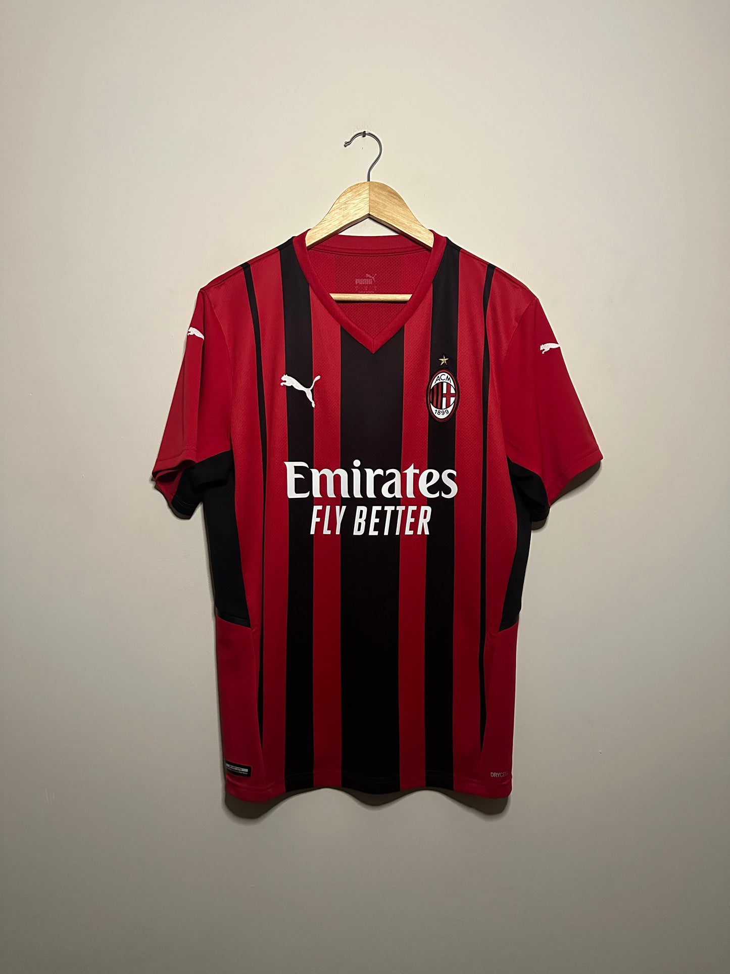 Zlatan Ibrahimovic AC Milan 2021-22 home football shirt (L)