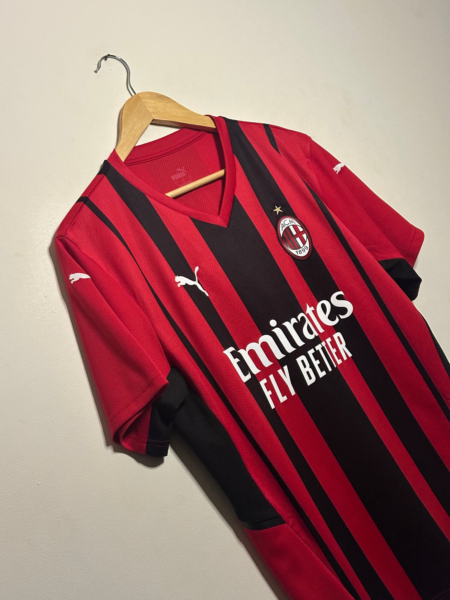Zlatan Ibrahimovic AC Milan 2021-22 home football shirt (L)