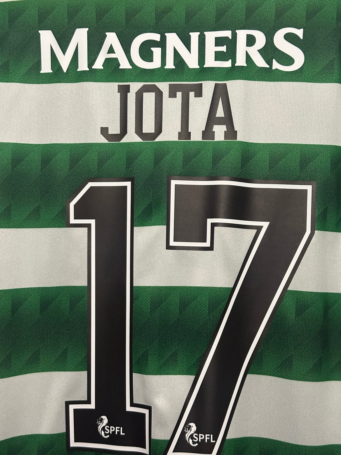 Jota Celtic FC 2022-23 home football shirt (XL)