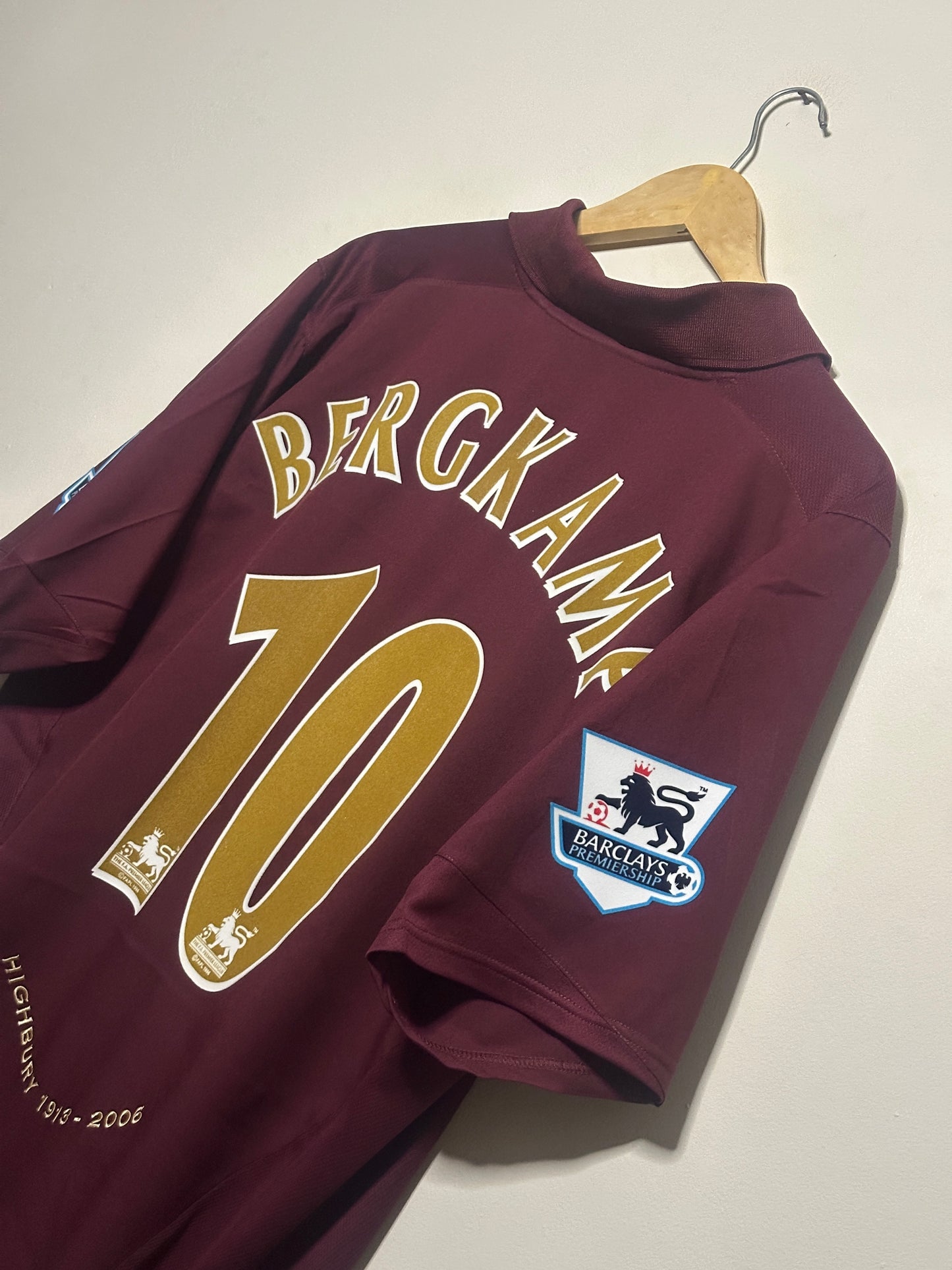 Dennis Bergkamp Arsenal FC 2005-06 home football shirt (XL)