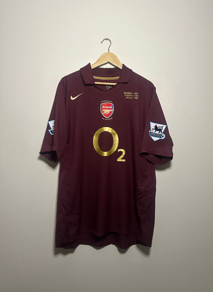 Dennis Bergkamp Arsenal FC 2005-06 home football shirt (XL)