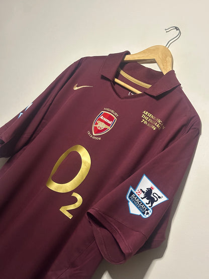 Dennis Bergkamp Arsenal FC 2005-06 home football shirt (XL)