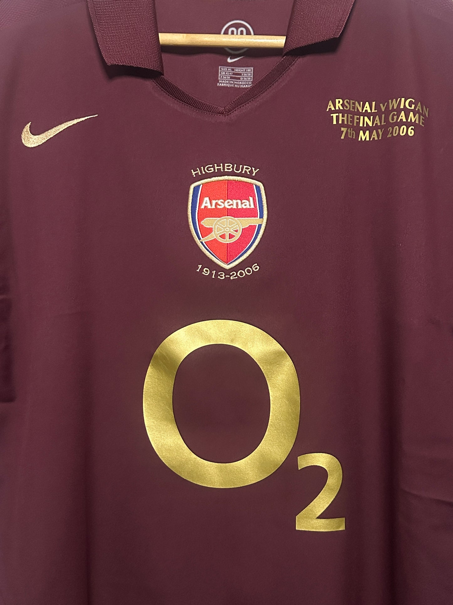 Dennis Bergkamp Arsenal FC 2005-06 home football shirt (XL)