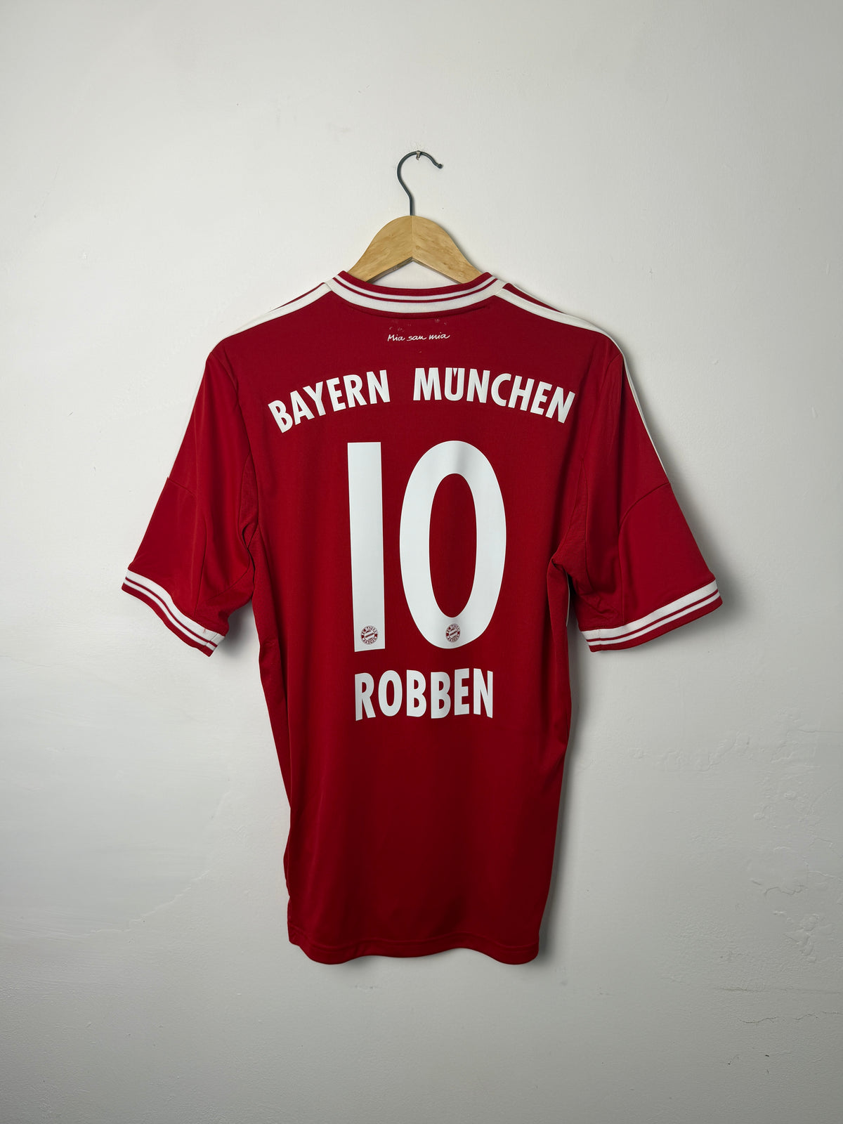 Arjen Robben FC Bayern Munich 2013-14 home football shirt (M)